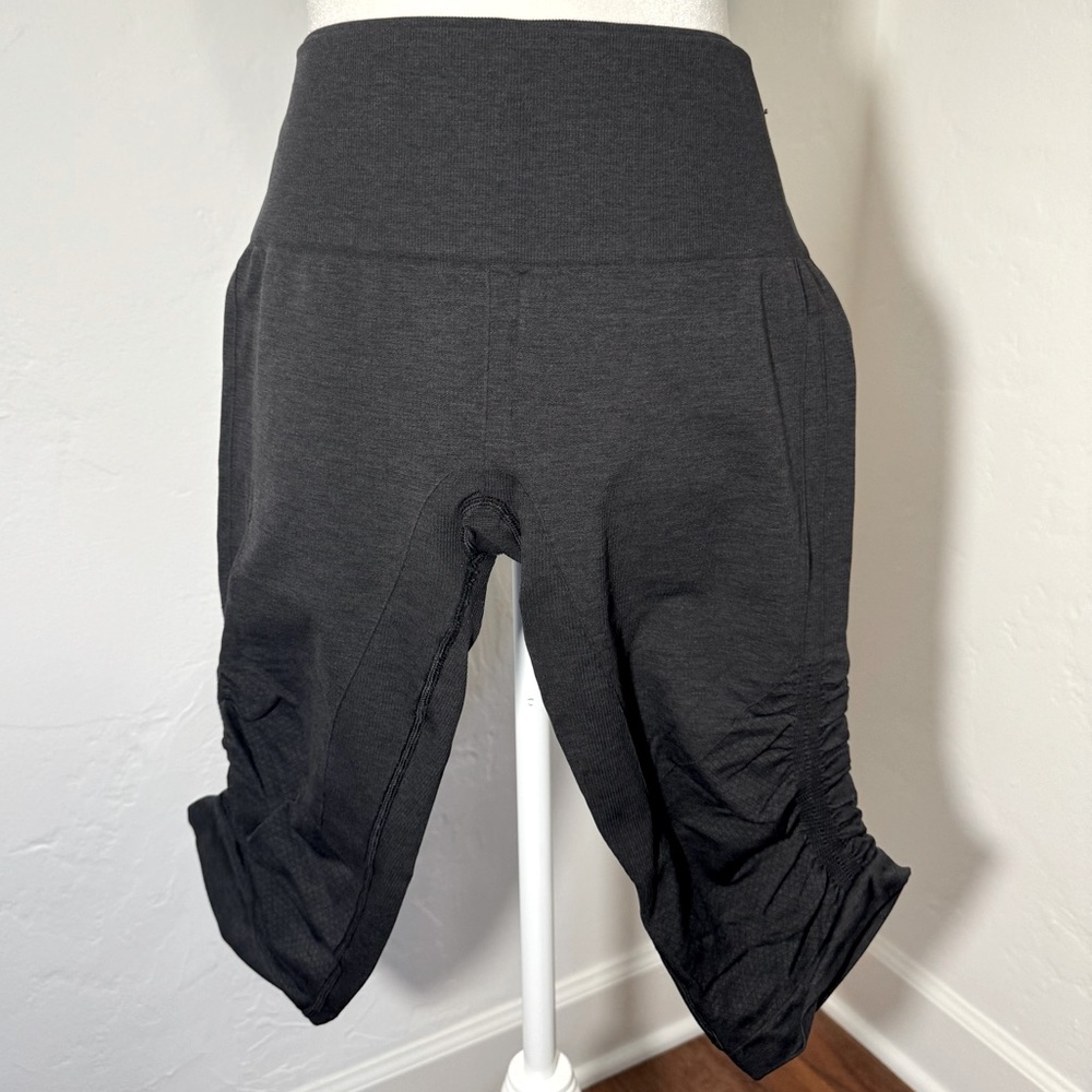 Lululemon Cropped Leggings